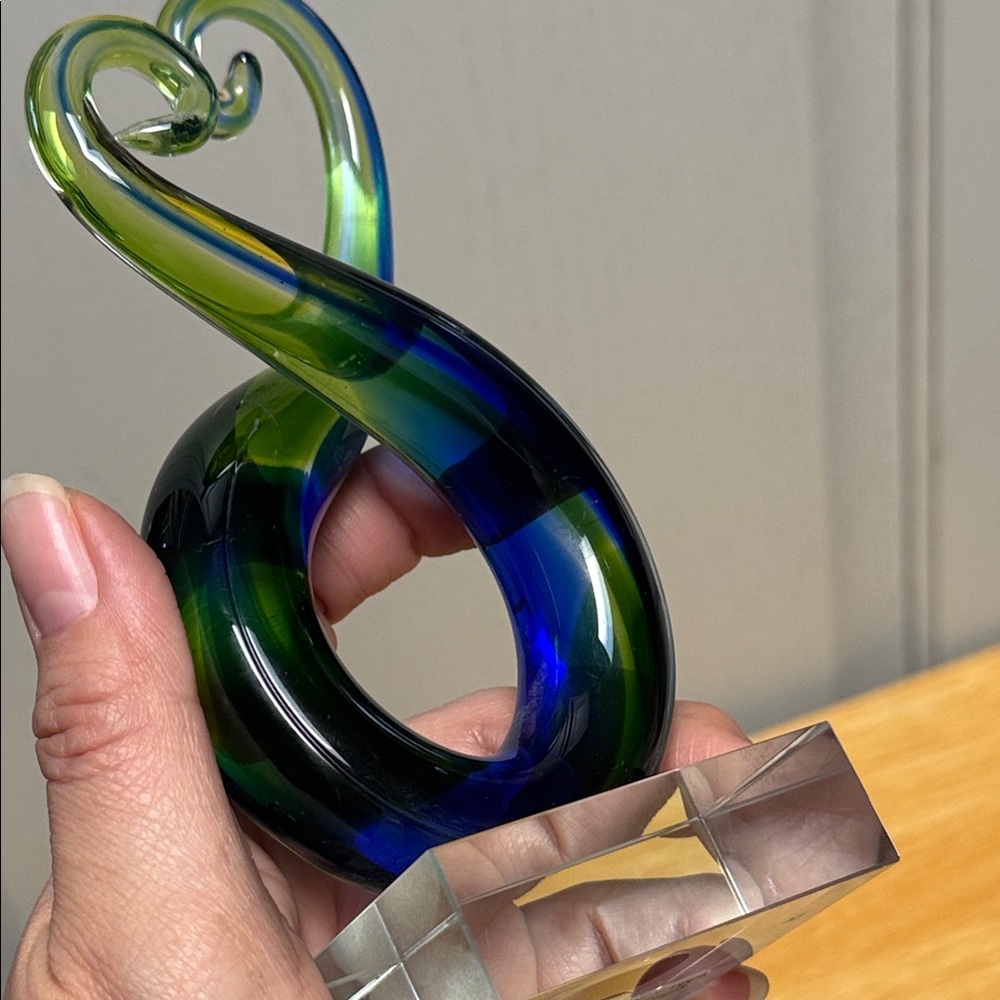 Elegant Twisting Glass Sculpture in Blue and Green - Picture 7 of 17